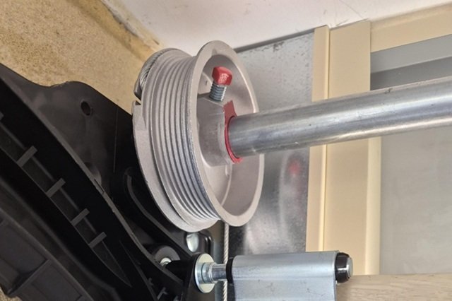Garage door cable repair for a faulty garage door in Perth