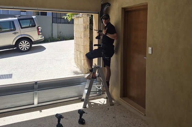 Garage Door Technician